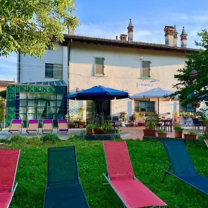 https://bb-la-borasca.it-lombardy.com